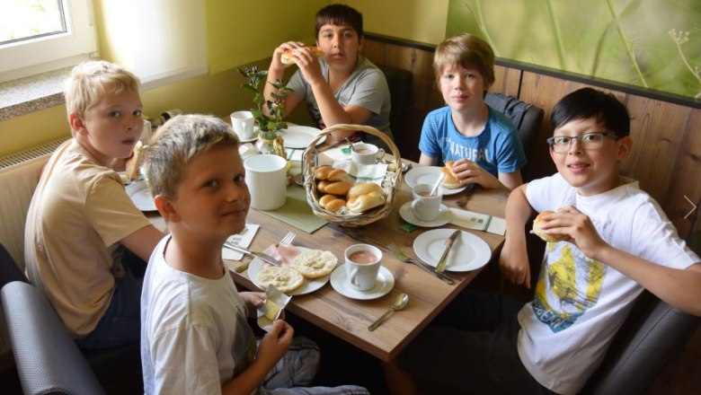 delicious breakfast buffet, © Franz Inghofer