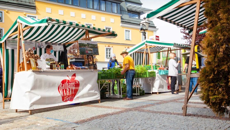 Zwettler Rathausmarkt, &copy; fotozwettl.at