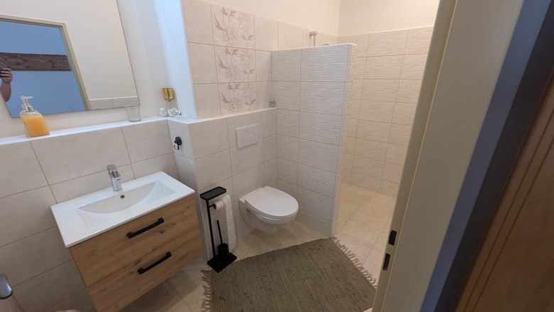 Zimmer 1B - Bad, © A.V. Heinrichs