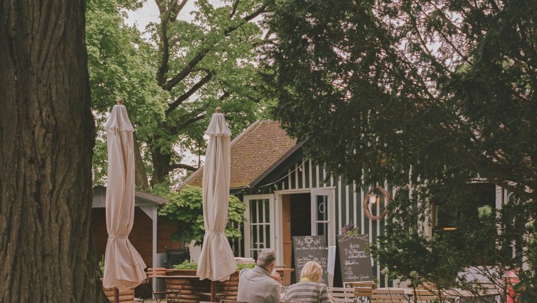 Picnic pavilion, © Lisa Edi