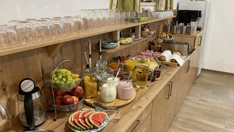 Frühstücksbuffet, © Hofbauer-Hof, Fotograf Josef Hofbauer