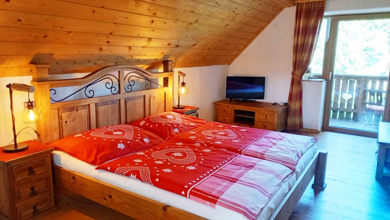 Bedroom with balcony, Biohof Prannleithen, &copy; Schroll