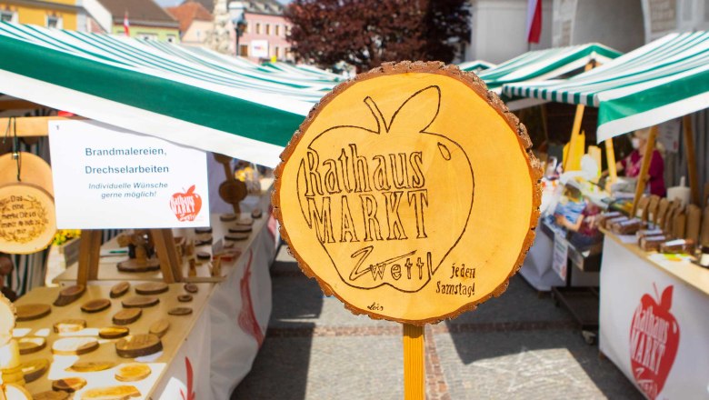 Zwettler Rathausmarkt, &copy; fotozwettl.at