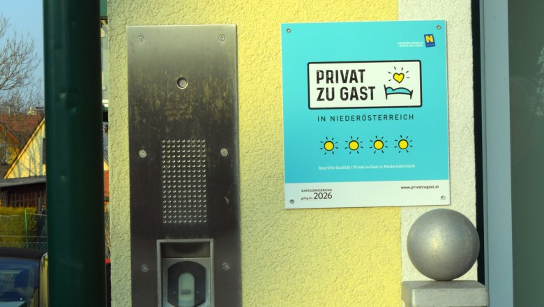 House entrance, © Regina Petric