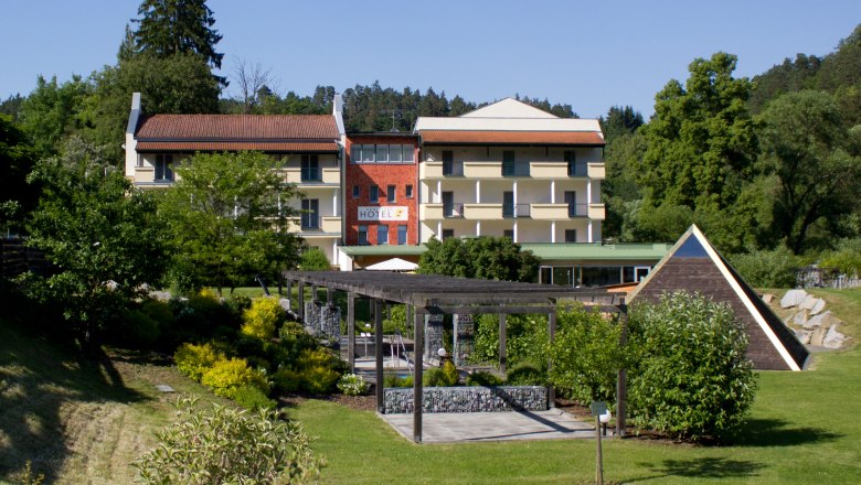Hotelansicht von der SIRIUS Energiewelt, © Hotel-Restaurant Liebnitzmuehle GmbH & Co KG