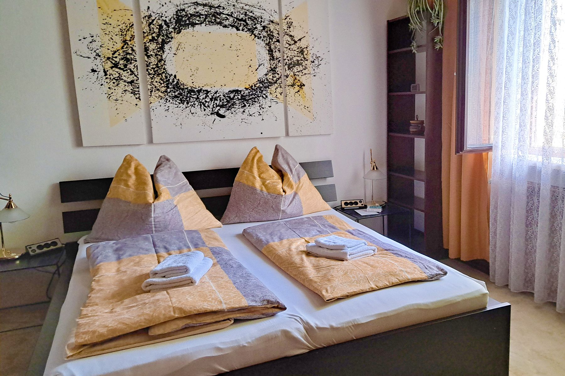 Zimmer 2 mit Doppelbett