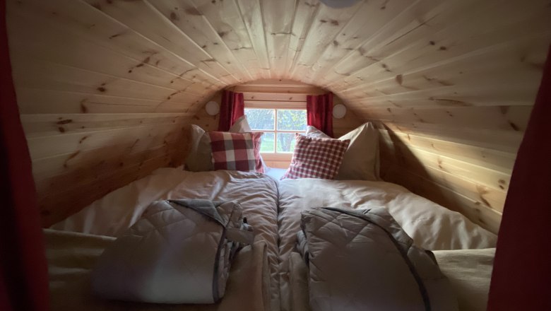 Doppelbett mit Thermobademäntel, © Andreas Artner