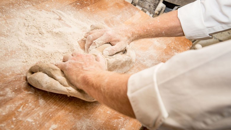Brot backen, © Waldviertel Tourismus, Studio Kerschbaum