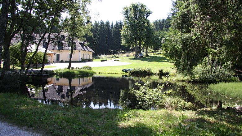 hauseigener-badeteich, © Itha's secret escape