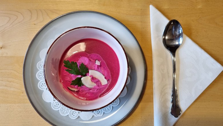 Vegane Rote Rüben Kokos Suppe, © Zum Goldenen Löwen
