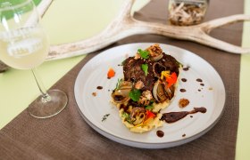 Butterschnitzel vom Hirsch, © Michael Holzweber