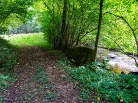 sch&ouml;ne Felsformationen beim Bach, &copy; Unknown