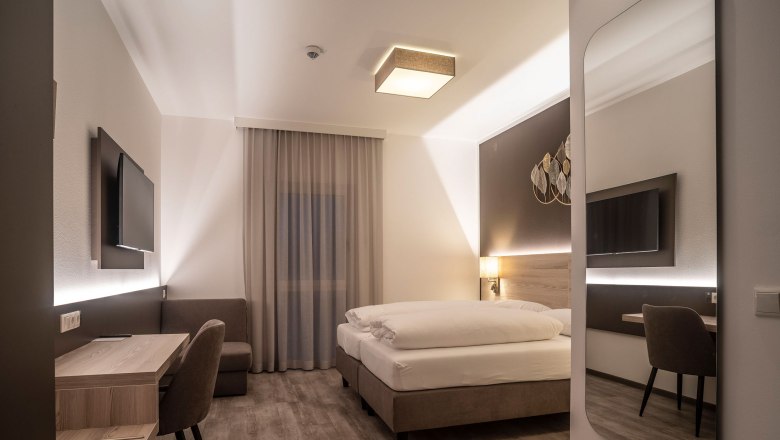 Schlafzimmer, &copy; BAWU HotelbetriebsgmbH, Fotograf Petr Dobias